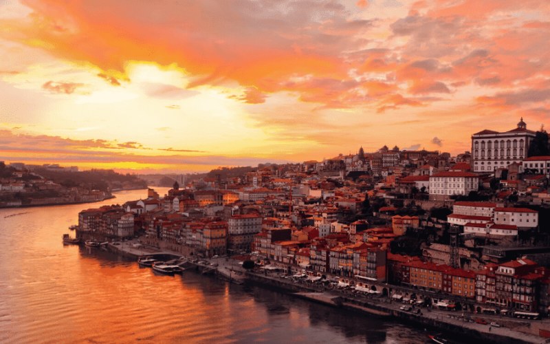 10 Great reasons to visit Porto for a fantastic trip