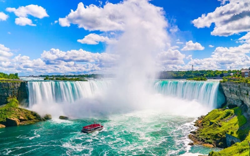 Discover the 10 best places to go in Canada