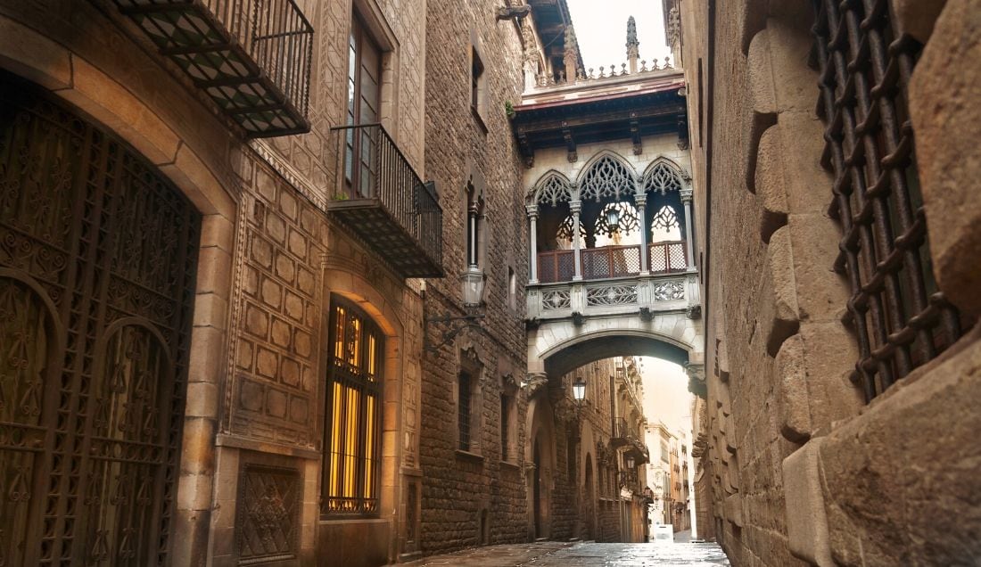 Visit Barri Gothic Arch