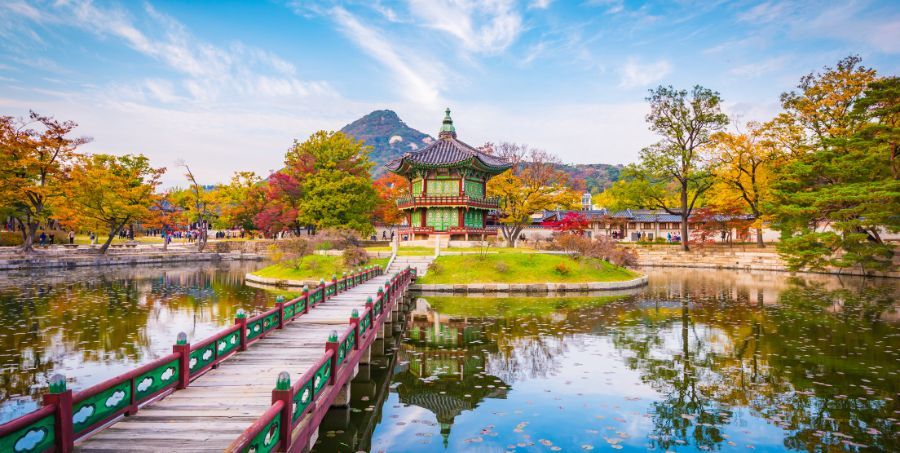 gyeongbokgung-palace-seoul-south-korea.jpg