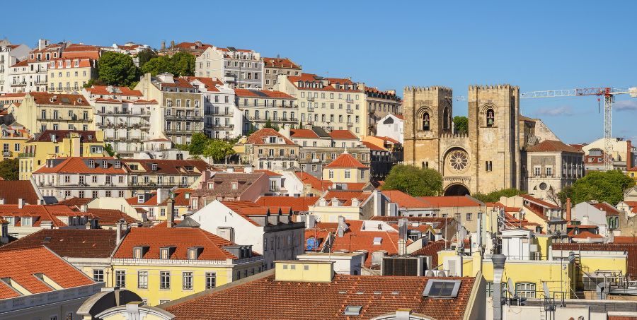 lisbon-baixa-district-se-cathedral-rooftop-view.jpg