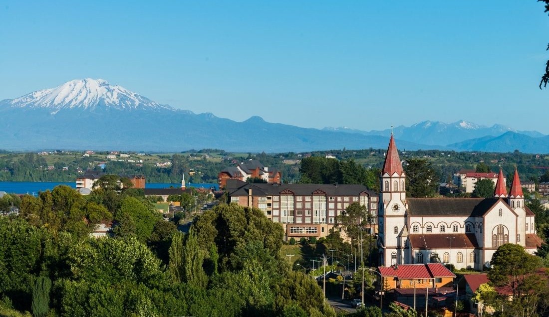 Discover the lakeside town of Puerto Varas. 